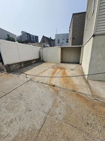 332 Walnut Street, Yonkers, NY 10701