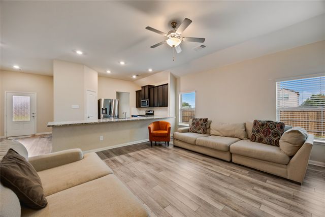 1513 Kinglet Street, Desoto, TX 75115