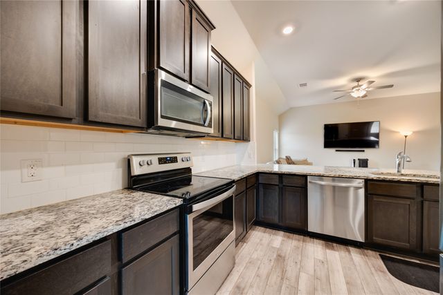 1513 Kinglet Street, Desoto, TX 75115