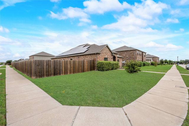1513 Kinglet Street, Desoto, TX 75115