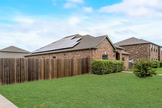 1513 Kinglet Street, Desoto, TX 75115