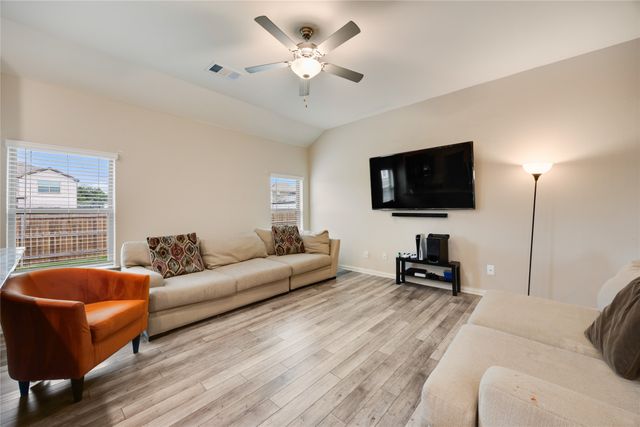 1513 Kinglet Street, Desoto, TX 75115