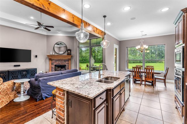 23402 Sonoma Valley Drive, Magnolia, TX 77355
