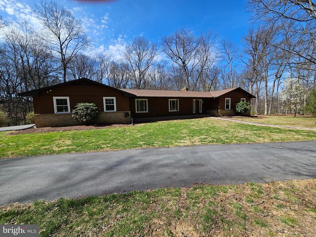 274 WOODSIDE LN, Winchester, VA 22603