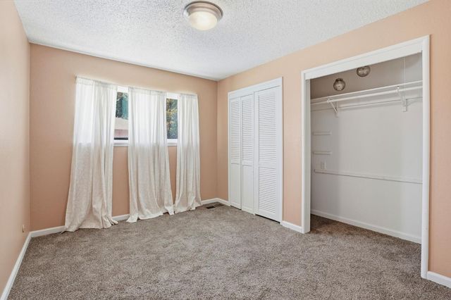 3356 E Pontiac Way, Fresno, CA 93726