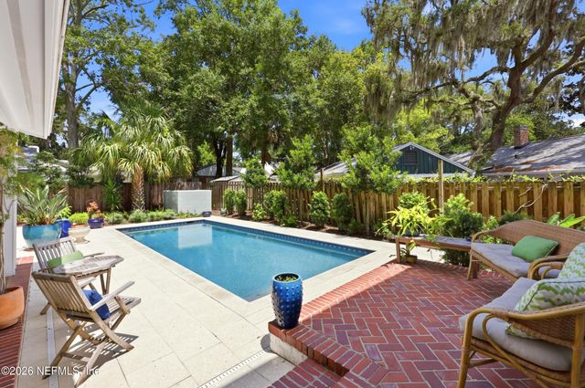 2769 WHITE OAK Lane, Jacksonville, FL 32207