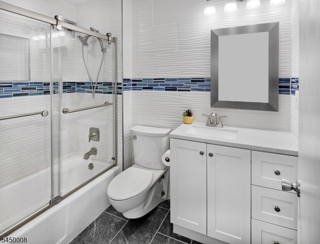 7004 Boulevard East A38, West New York Town, NJ 07093