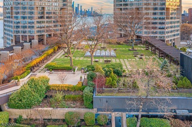 7004 Boulevard East A38, West New York Town, NJ 07093