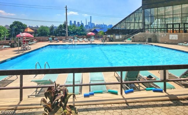 7004 Boulevard East A38, West New York Town, NJ 07093