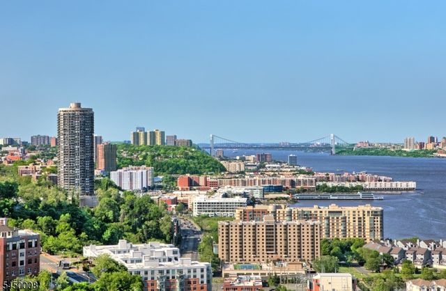 7004 Boulevard East A38, West New York Town, NJ 07093