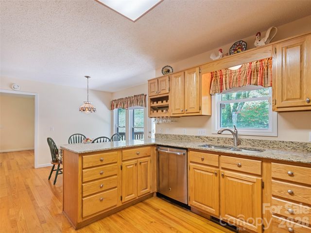 831 Red Bank Road, Waynesville, NC 28786