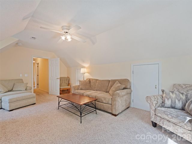 831 Red Bank Road, Waynesville, NC 28786