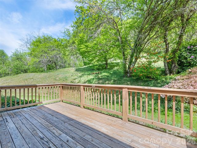 831 Red Bank Road, Waynesville, NC 28786