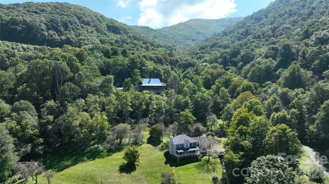 831 Red Bank Road, Waynesville, NC 28786