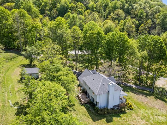 831 Red Bank Road, Waynesville, NC 28786