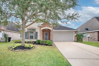 349 Lake Line Drive, Alvin, TX 77511