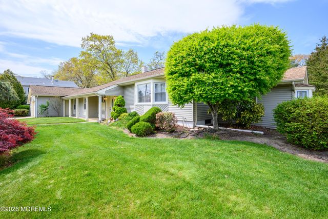 596 Sica Lane, Toms River, NJ 08753