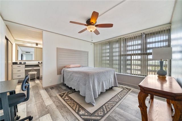 4302 Ocean Dr 71, Corpus Christi, TX 78412