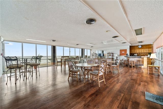 4302 Ocean Dr 71, Corpus Christi, TX 78412