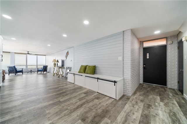 4302 Ocean Dr 71, Corpus Christi, TX 78412