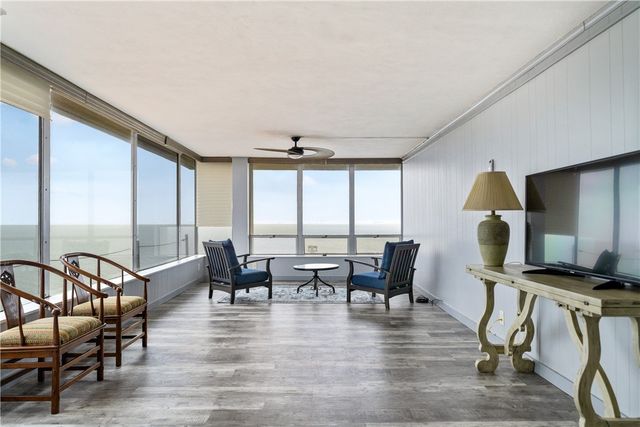 4302 Ocean Dr 71, Corpus Christi, TX 78412