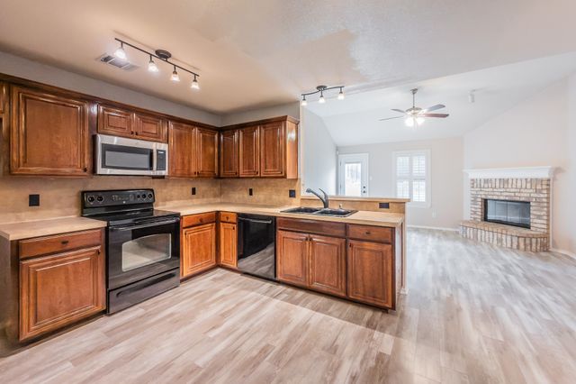 10537 Splitridge Court, Fort Worth, TX 76108