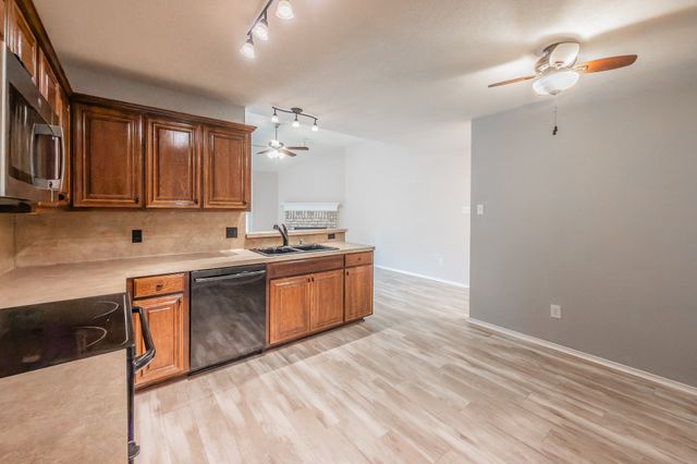 10537 Splitridge Court, Fort Worth, TX 76108