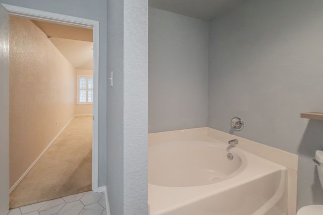 10537 Splitridge Court, Fort Worth, TX 76108