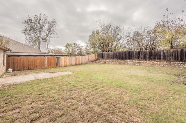 10537 Splitridge Court, Fort Worth, TX 76108