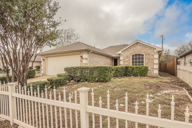 10537 Splitridge Court, Fort Worth, TX 76108