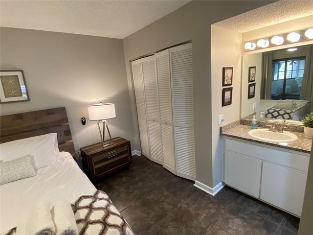 2587 CYPRUS DRIVE 3-214, Palm Harbor, FL 34684