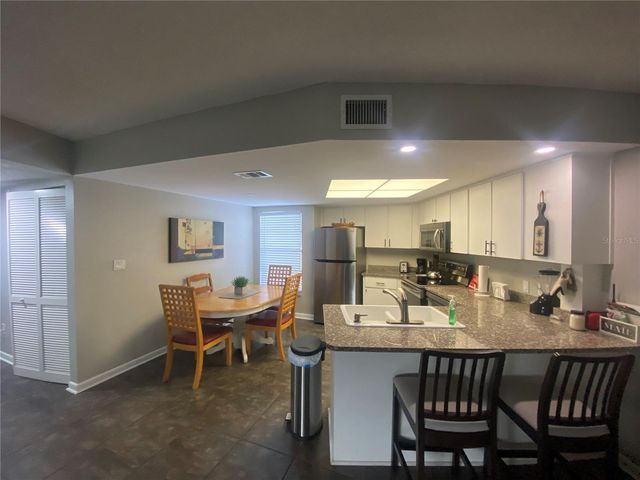 2587 CYPRUS DRIVE 3-214, Palm Harbor, FL 34684