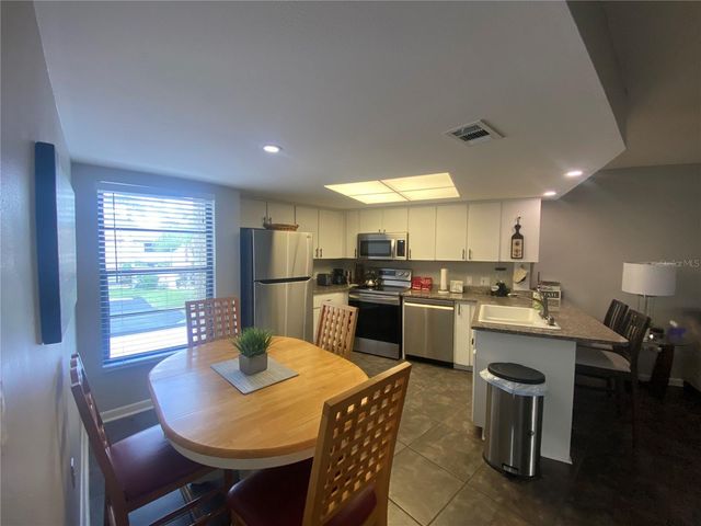 2587 CYPRUS DRIVE 3-214, Palm Harbor, FL 34684