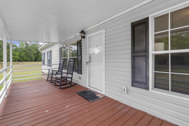 712 Wesley Grove Road, Cottageville, SC 29435
