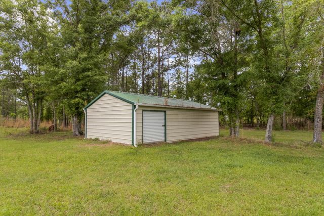 712 Wesley Grove Road, Cottageville, SC 29435