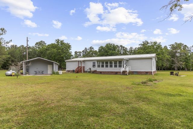 712 Wesley Grove Road, Cottageville, SC 29435