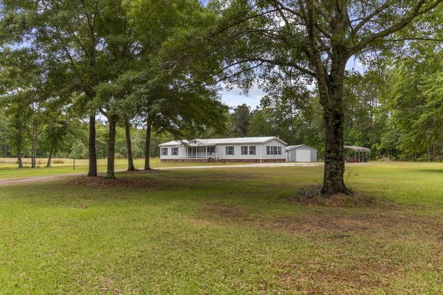 712 Wesley Grove Road, Cottageville, SC 29435