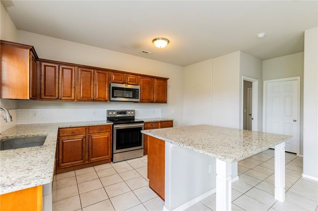 5004 SW Go Green Avenue, Bentonville, AR 72712