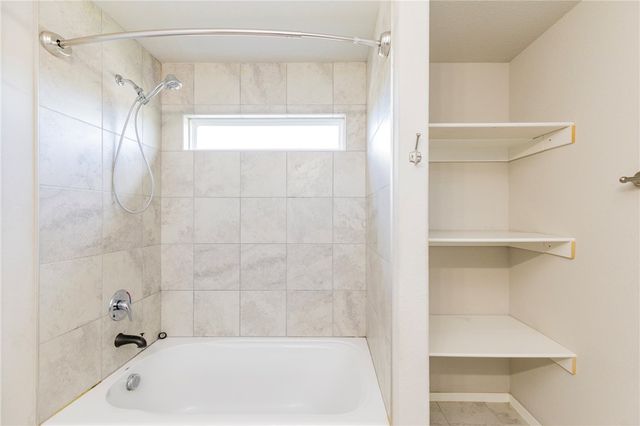5004 SW Go Green Avenue, Bentonville, AR 72712