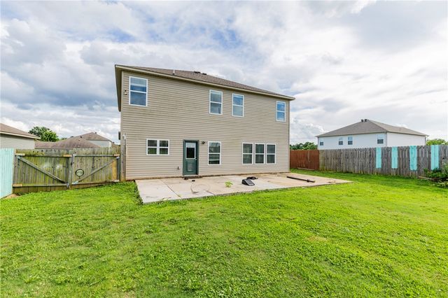 5004 SW Go Green Avenue, Bentonville, AR 72712