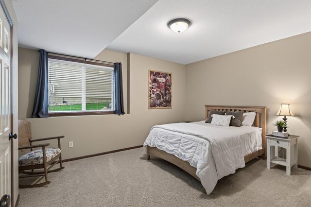 2637 Wilds Lane NW, Prior Lake, MN 55372