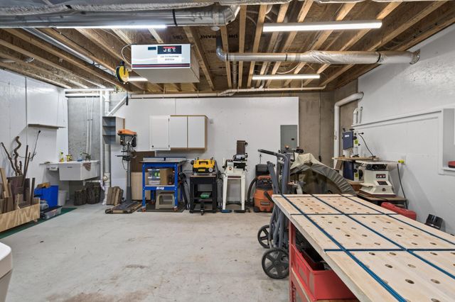 2637 Wilds Lane NW, Prior Lake, MN 55372
