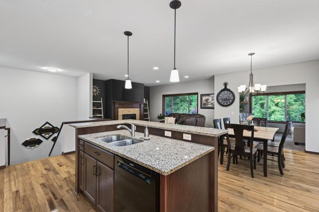 2637 Wilds Lane NW, Prior Lake, MN 55372