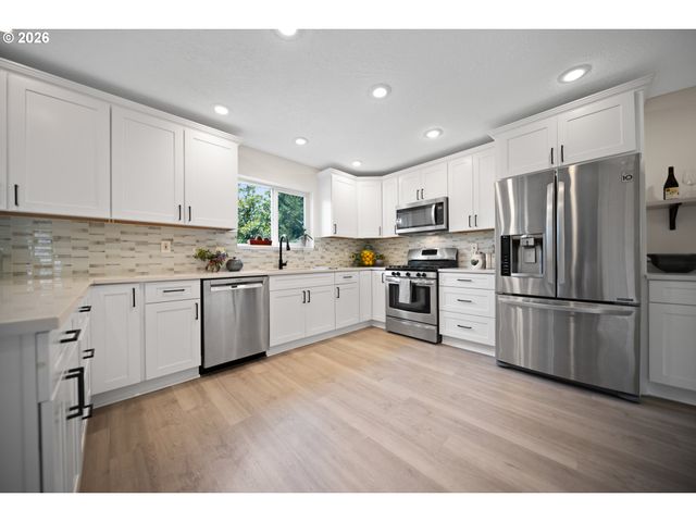 10355 Sw PORTER St, Portland, OR 97225