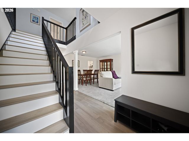 10355 Sw PORTER St, Portland, OR 97225