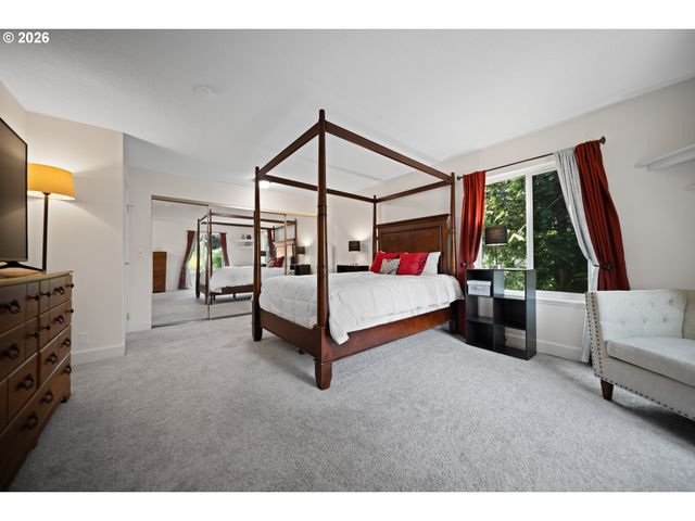 10355 Sw PORTER St, Portland, OR 97225