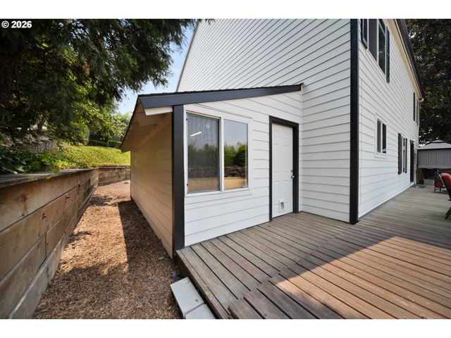 10355 Sw PORTER St, Portland, OR 97225