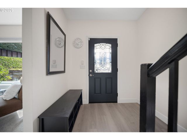10355 Sw PORTER St, Portland, OR 97225