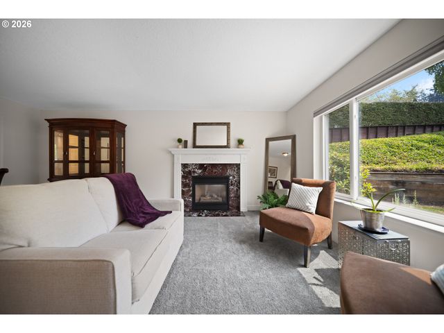 10355 Sw PORTER St, Portland, OR 97225