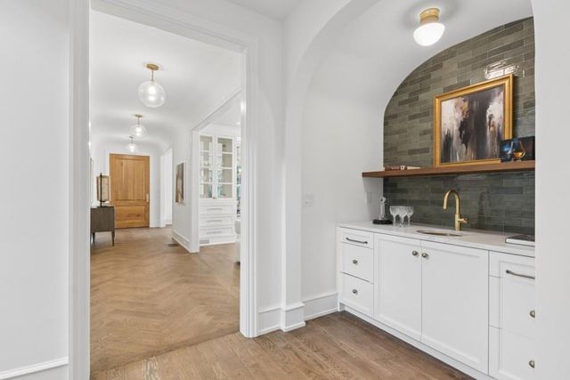 1317 N Highland Avenue NE, Atlanta, GA 30306